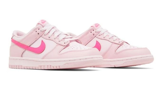 Nike Dunk Low 'Triple Pink'