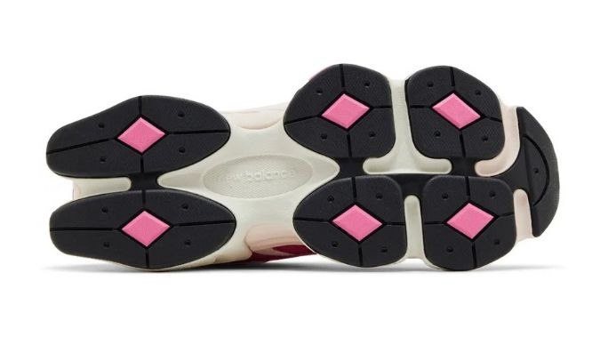 New Balance 9060 'Fuchsia Pink'