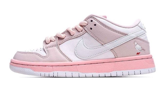 Nike Dunk 'Pink Pigeon'