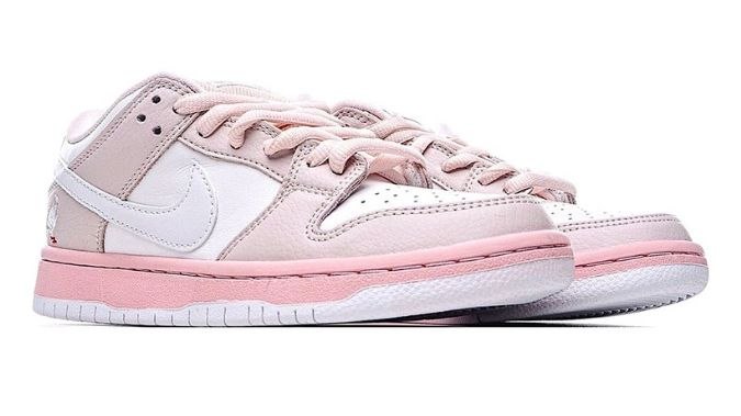 Nike Dunk 'Pink Pigeon'