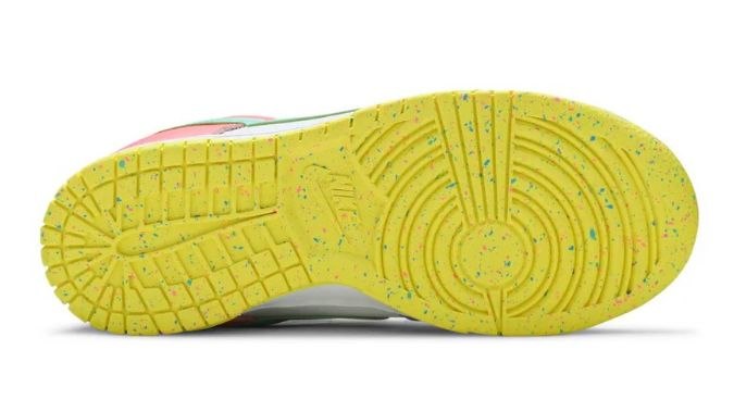 Nike Dunk Low SE 'Candy'