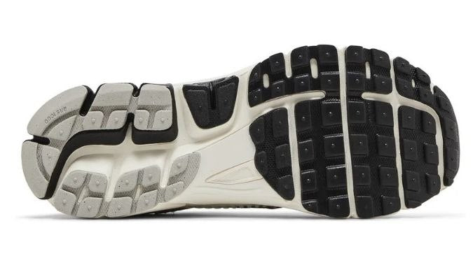 Nike Air Zoom Vomero 5 'Photon Dust Black'