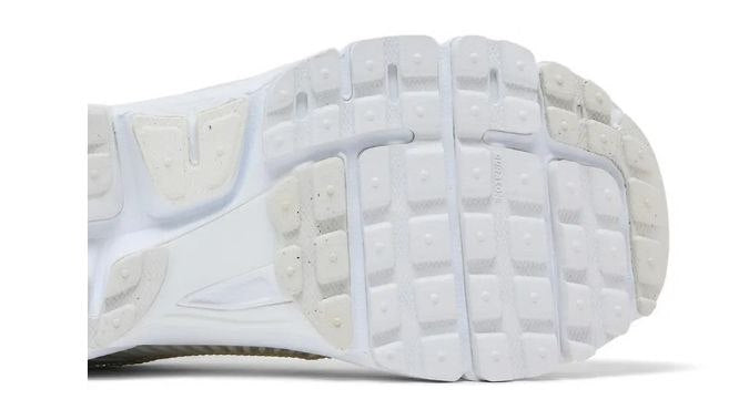 Nike Air Zoom Vomero 5 'Triple White'